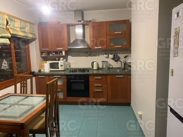 
  Продается 3-комн. квартира, 70 м², Чехова ул, д. 9
. Фото 1.