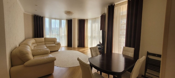 
  Продается 3-комн. квартира, 90 м², Спасский пер, д. 16
. Фото 1.