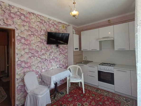 
  Продается 1-комн. квартира, 38 м², Рождественская ул, д. 52
. Фото 8.