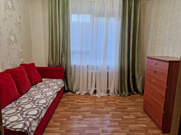 
  Продается 4-комн. квартира, 76 м², Ленина ул, д. 143
. Фото 17.