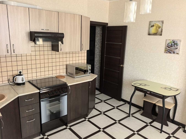 
  Продается 1-комн. квартира, 40 м², 40 лет Победы ул, д. 114
. Фото 2.