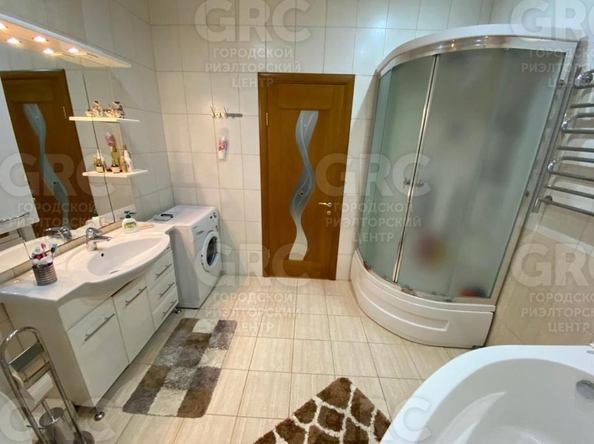 
  Продается 2-комн. квартира, 65 м², Первомайская ул, д. 11
. Фото 8.