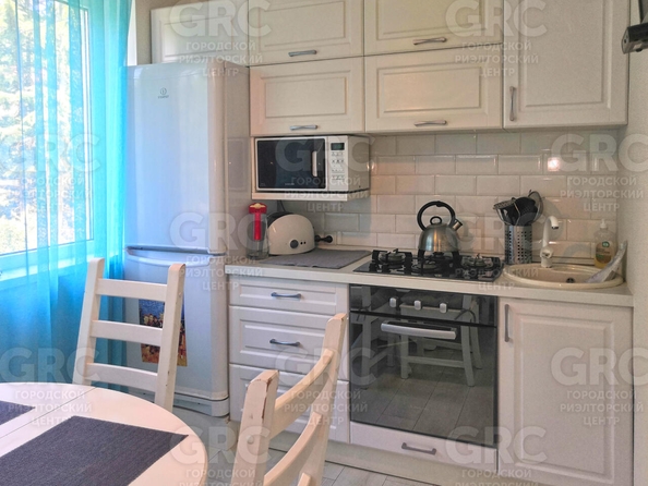 
  Продается 2-комн. квартира, 53 м², Цюрупы ул, д. 8
. Фото 8.