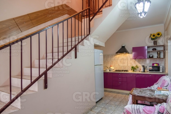 
  Продается 4-комн. квартира, 175.7 м², Комсомольская ул, д. 29
. Фото 8.