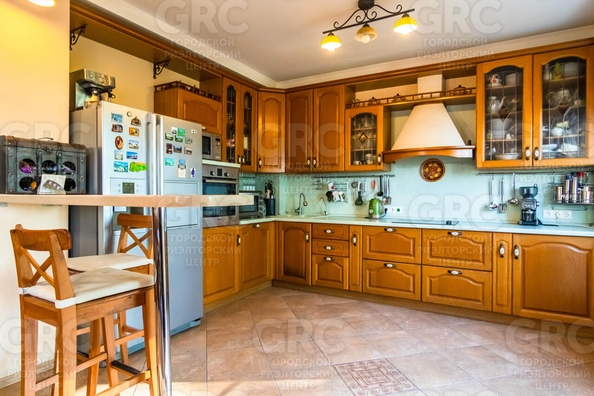 
  Продается дом, 300 м², Сочи
. Фото 6.