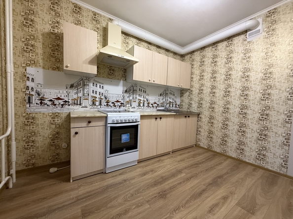 
  Продается 1-комн. квартира, 37 м², Адмирала Пустошкина ул, д. 22к4
. Фото 2.