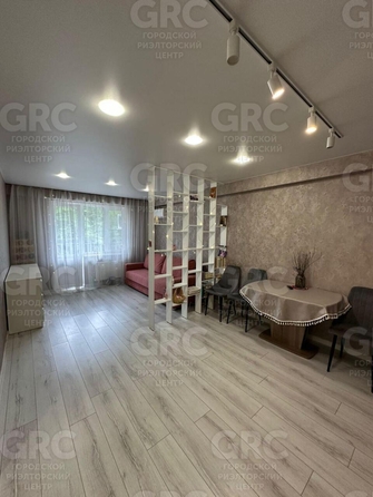 
  Продается 2-комн. квартира, 55 м², Тепличная ул, д. 71
. Фото 5.