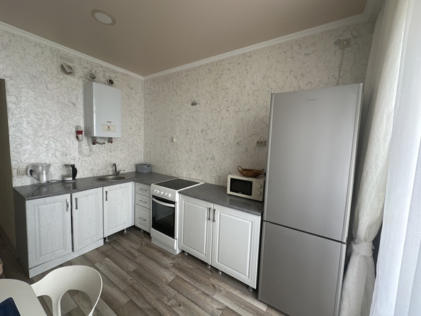 
  Продается 1-комн. квартира, 38 м², Краснозеленых ул, д. 14
. Фото 8.