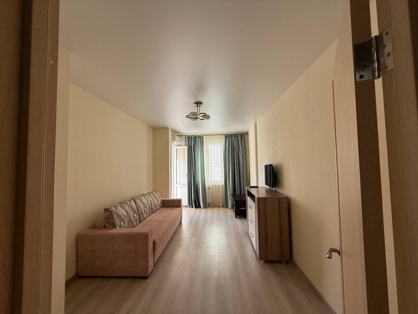 
  Продается 1-комн. квартира, 37 м², Дивноморская ул
. Фото 9.