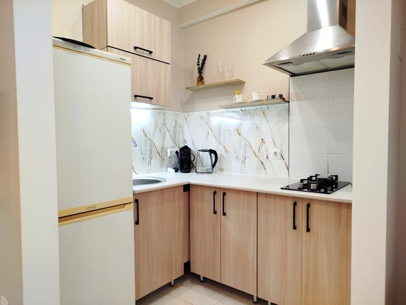 
  Продается 1-комн. квартира, 37 м², Дивноморская ул
. Фото 2.
