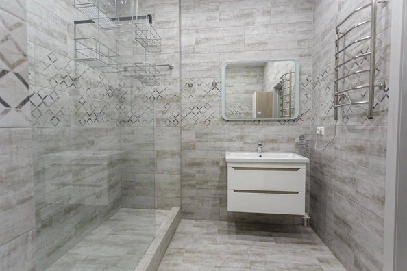 
  Продается 2-комн. квартира, 72 м², Шмидта ул
. Фото 4.