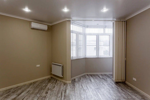 
  Продается 2-комн. квартира, 72 м², Шмидта ул
. Фото 6.