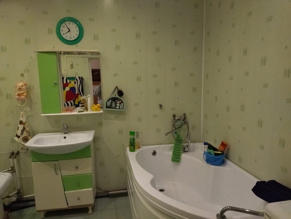 
  Продается 3-комн. квартира, 130 м², Владимирская ул, д. 146к1
. Фото 8.