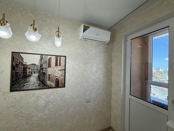 
  Продается 2-комн. квартира, 58 м², Омелькова ул, д. 93
. Фото 5.