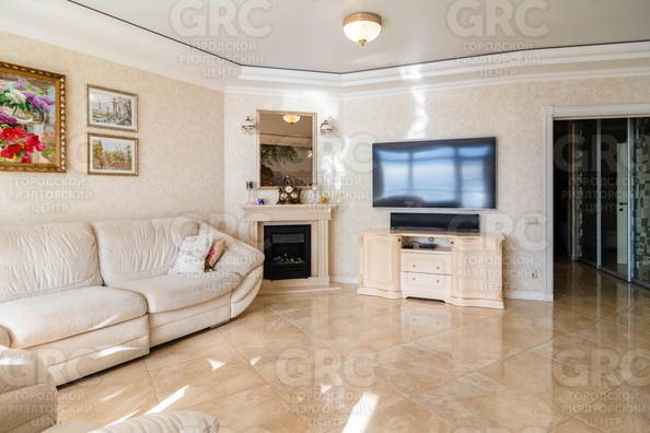 
  Продается 4-комн. квартира, 140 м², Ленина ул, д. 219/35
. Фото 5.
