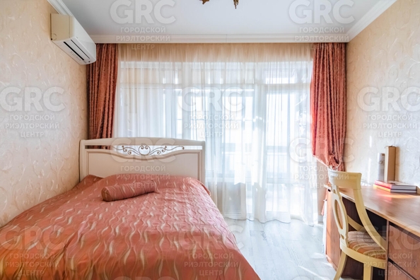 
  Продается 4-комн. квартира, 140 м², Ленина ул, д. 219/35
. Фото 24.
