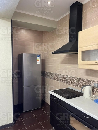 
  Продается 3-комн. квартира, 57 м², Туапсинская ул, д. 9/2
. Фото 10.
