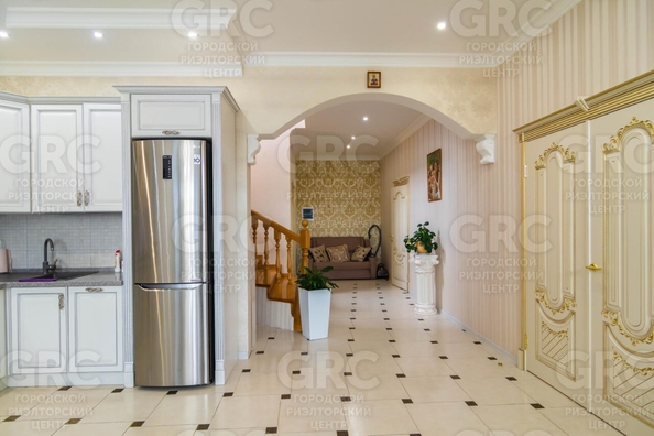 
  Продается дом, 220 м², Сочи
. Фото 3.