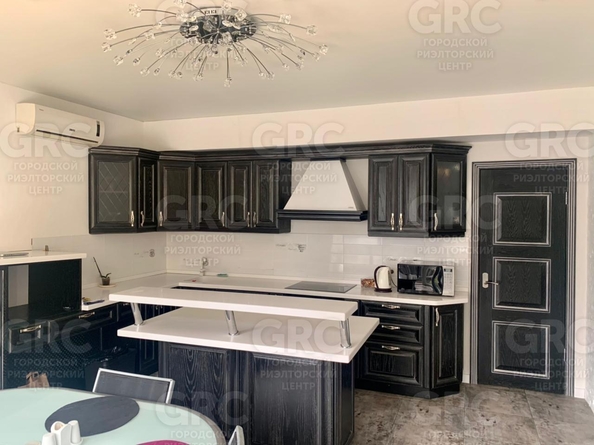 
  Продается дом, 180 м², Сочи
. Фото 2.