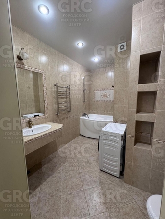
  Продается 3-комн. квартира, 88 м², Юных Ленинцев ул, д. 10
. Фото 4.