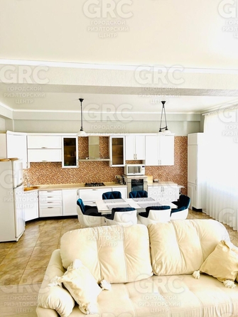 
  Продается 3-комн. квартира, 140 м², Волжская ул, д. 57
. Фото 6.
