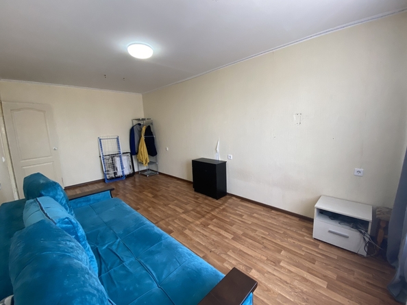 
  Продается 1-комн. квартира, 37 м², Ленина ул, д. 196
. Фото 4.