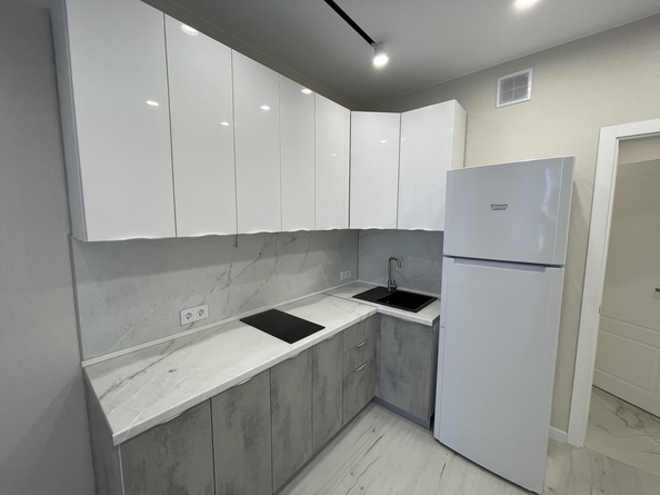 
  Продается 1-комн. квартира, 46 м², Омелькова ул, д. 93
. Фото 1.