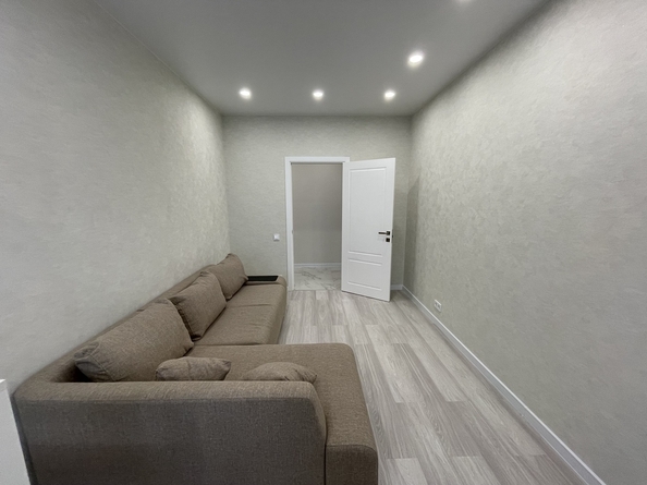 
  Продается 1-комн. квартира, 46 м², Омелькова ул, д. 93
. Фото 6.