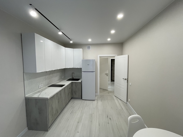 
  Продается 1-комн. квартира, 46 м², Омелькова ул, д. 93
. Фото 14.