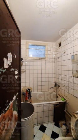 
  Продается 2-комн. квартира, 45 м², Конституции СССР ул, д. 36
. Фото 9.