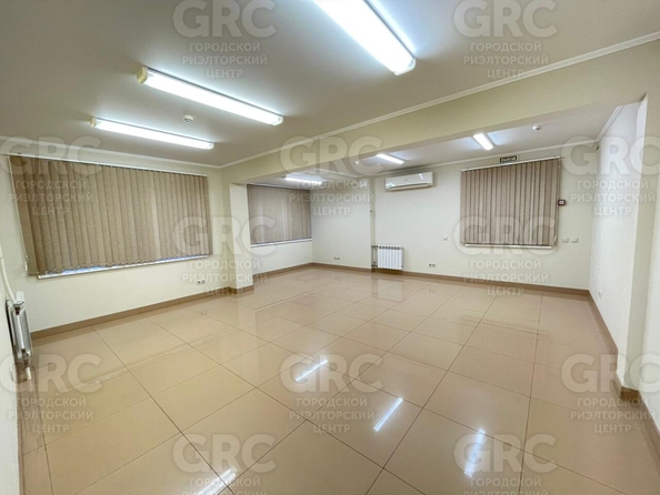 
  Продается 2-комн. квартира, 48 м², Островского ул, д. 25
. Фото 7.