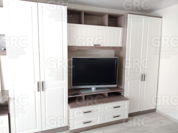 
  Продается 1-комн. квартира, 27.4 м², Гагарина ул, д. 32
. Фото 8.