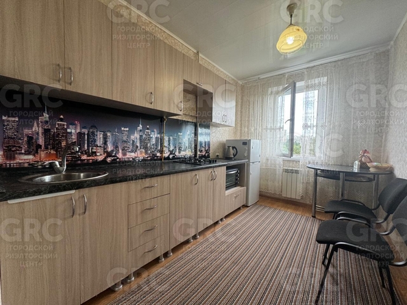 
  Продается 2-комн. квартира, 67 м², Вишневая ул, д. 17
. Фото 8.