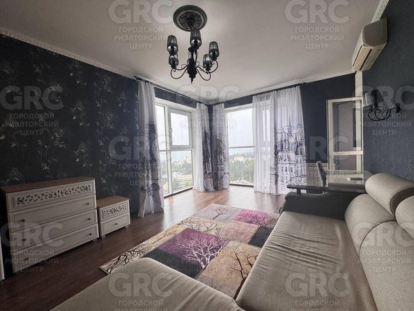 
  Продается 2-комн. квартира, 90 м², Виноградная ул, д. 43В
. Фото 3.