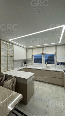 
  Продается 3-комн. квартира, 100 м², Островского ул, д. 47
. Фото 6.