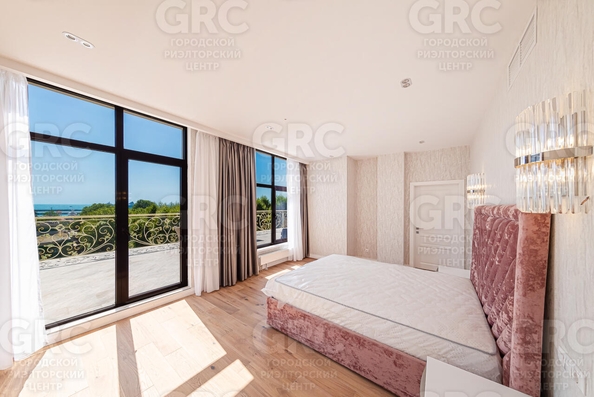 
  Продается 3-комнатный апартамент, 150 м², Войкова ул, д. 14а
. Фото 9.