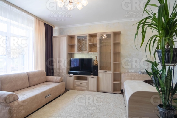 
  Продается 1-комн. квартира, 42.3 м², Владимировская ул, д. 141
. Фото 7.