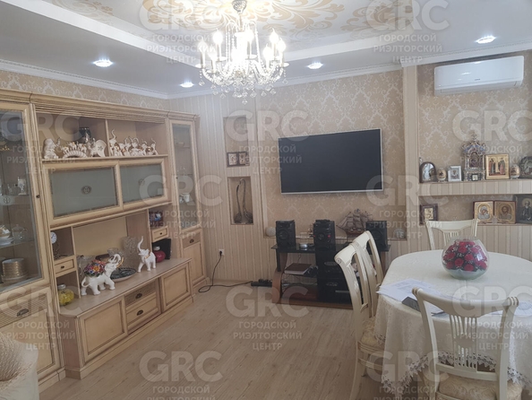 
  Продается 4-комн. квартира, 250 м², Санаторная ул, д. 45
. Фото 4.