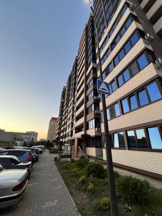 
  Продается 1-комн. квартира, 42 м², Владимирская ул, д. 142
. Фото 1.