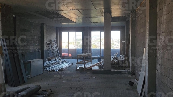 
  Продается 2-комнатный апартамент, 112 м², Туапсинская ул, д. 19
. Фото 3.