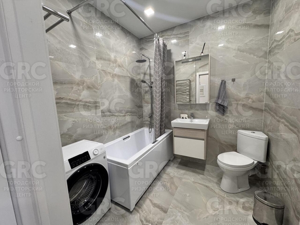
  Продается 2-комн. квартира, 39.6 м², Виноградная ул, д. 22/1
. Фото 6.