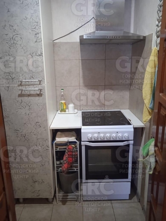 
  Продается 2-комн. квартира, 36 м², Глазунова ул, д. 18
. Фото 5.
