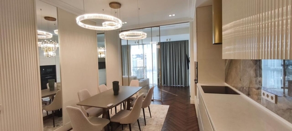 
  Продается 2-комн. квартира, 63 м², Парковая ул, д. 5
. Фото 3.