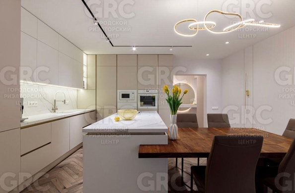 
  Продается 4-комн. квартира, 114 м², Горького ул, д. 87
. Фото 6.