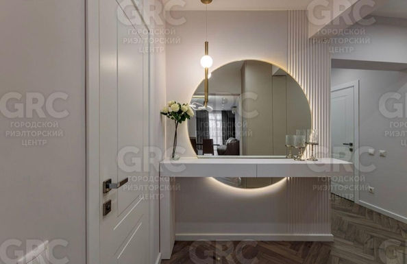 
  Продается 4-комн. квартира, 114 м², Горького ул, д. 87
. Фото 26.