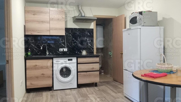 
  Продается 2-комнатный апартамент, 50 м², Глазунова ул, д. 8
. Фото 1.
