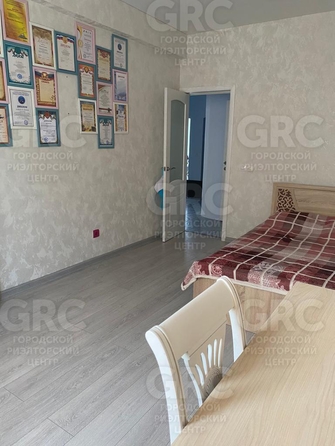 
  Продается 4-комн. квартира, 86.3 м², Глазунова ул, д. 8
. Фото 11.