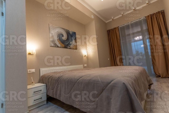 
  Продается 4-комн. квартира, 200 м², Виноградная ул, д. 36
. Фото 11.