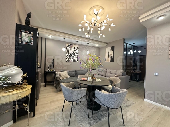 
  Продается 2-комн. квартира, 53 м², Горького ул, д. 87
. Фото 6.