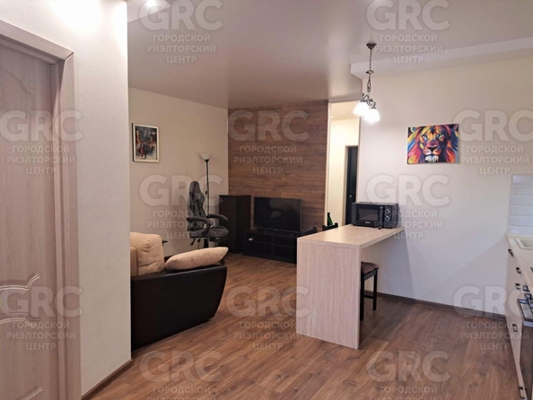 
  Продается 1-комн. квартира, 48.9 м², Горького ул, д. 87
. Фото 2.